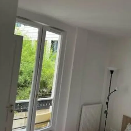 Daire Champs-elysees 4 Beds